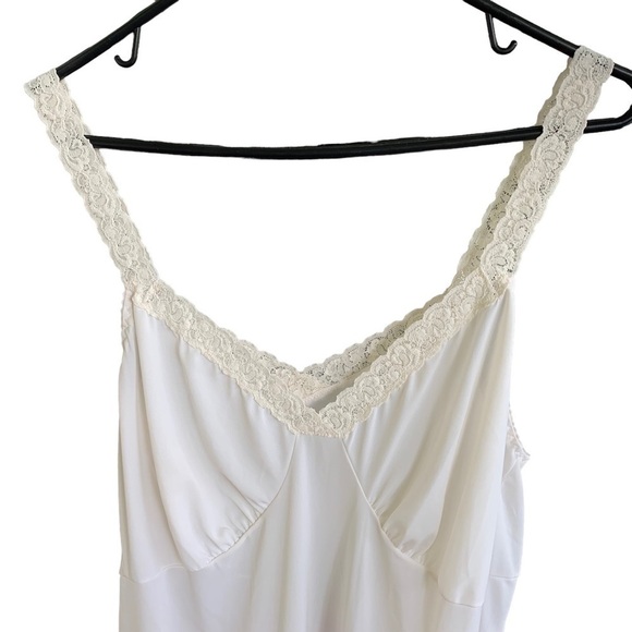 Vintage Shadowline Women’s Slip Dress Nightgown Lace Trim Size 42 Made in USA - Picture 2 of 11